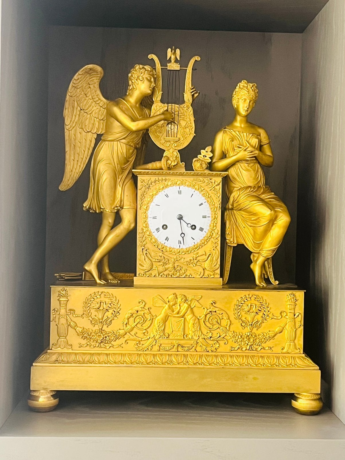 Grote bronzen klok, Ophalen