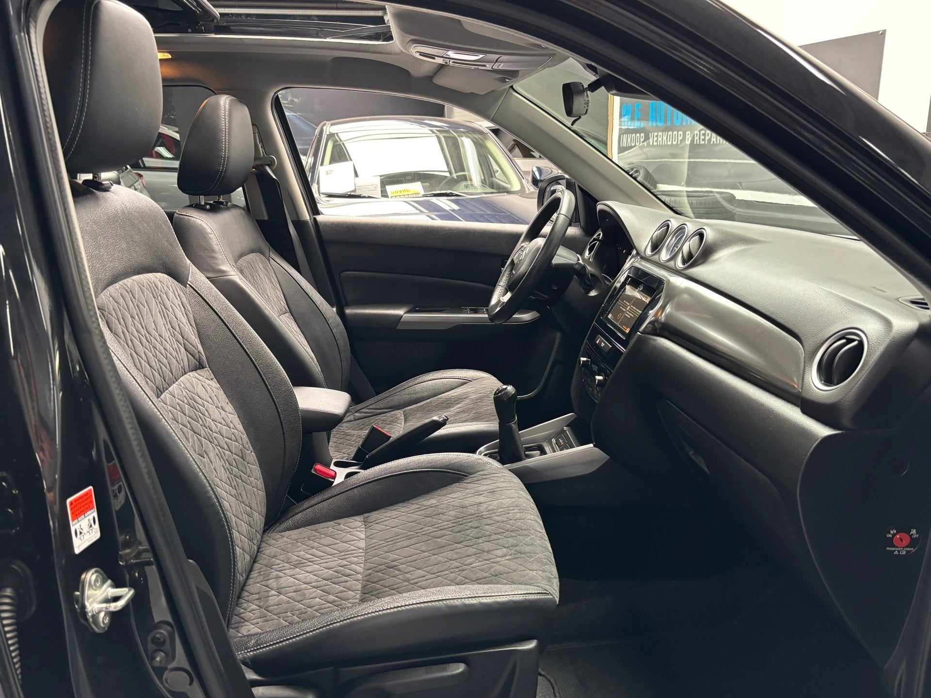 Foto 17 van Suzuki VITARA 1.0 Boosterjet Stijl