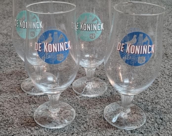 4 BIERGLAZEN van het merk 'DE KONINCK', Ophalen, Glas of Glazen, Overige stijlen, Glas