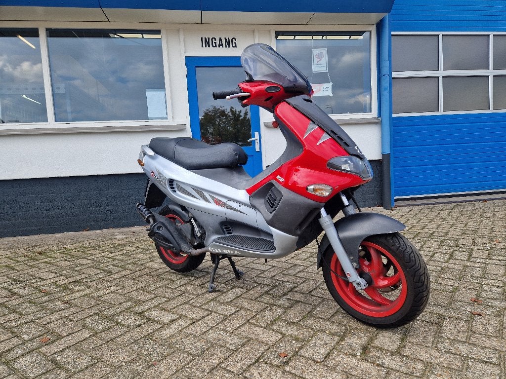 OPKNAPPER : Gilera runner 50cc opknap scooter upside down, Fietsen en Brommers, Ophalen, Gebruikt, Benzine