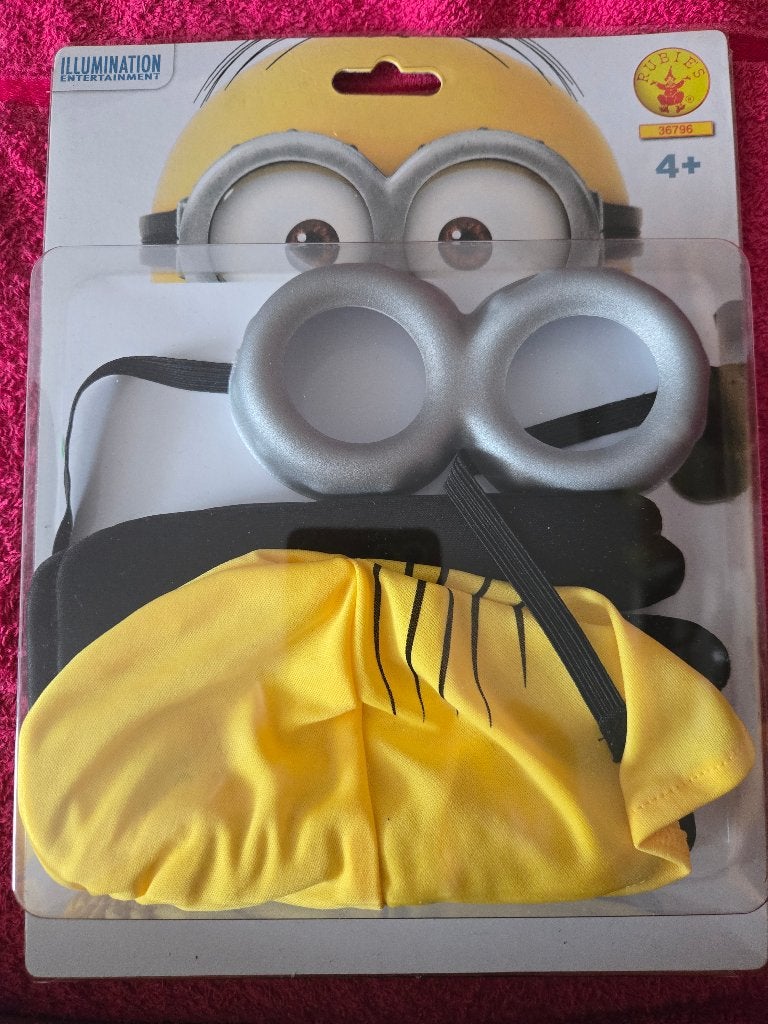 Minions accesoires Bril, muts en 2 handschoenen, Ophalen of Verzenden, Nieuw, 110 t/m 116, Jongen of Meisje