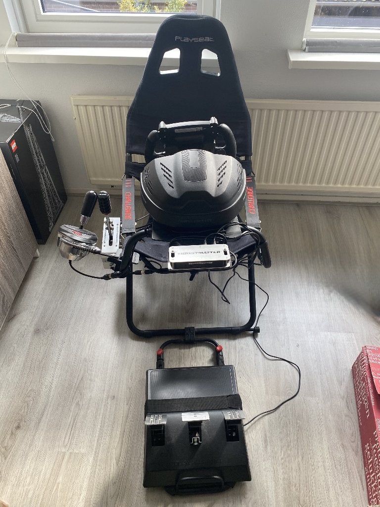 Thrustmaster T300 RS inclusief Playseat Challenge, Ophalen, Gebruikt, Thustmaster