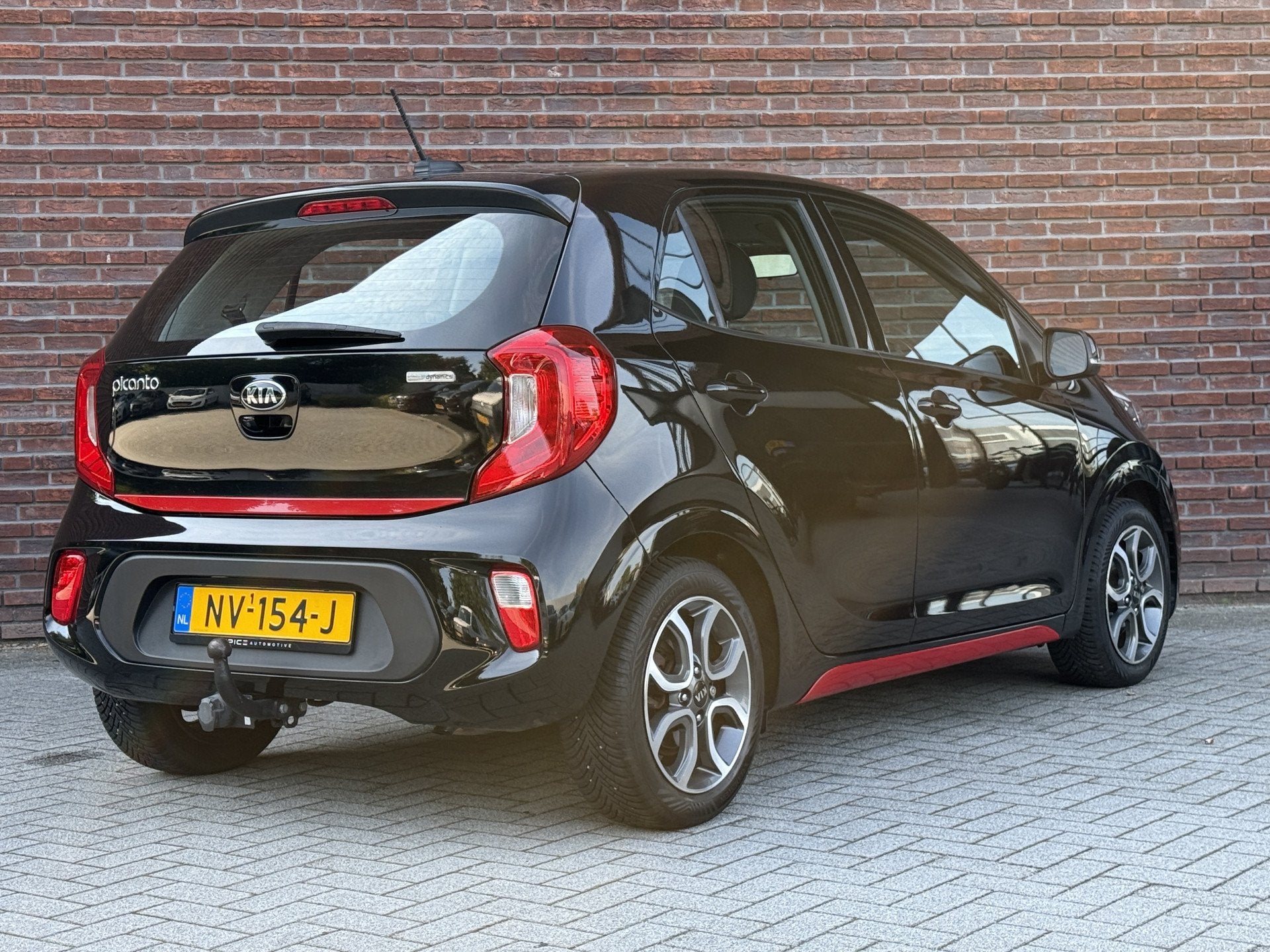 Foto 2 van Kia Picanto 1.0 CVVT First Edition rijklaar prijs (bj 2017)