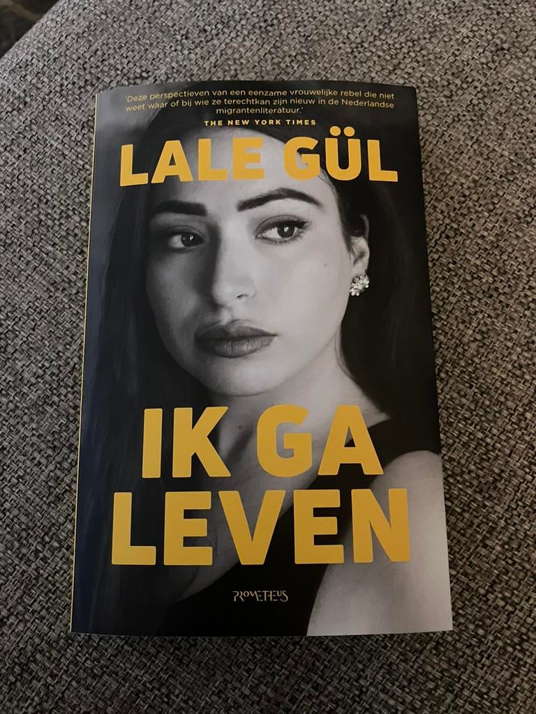 Boek Lale Gül, Ophalen, Zo goed als nieuw, Overige