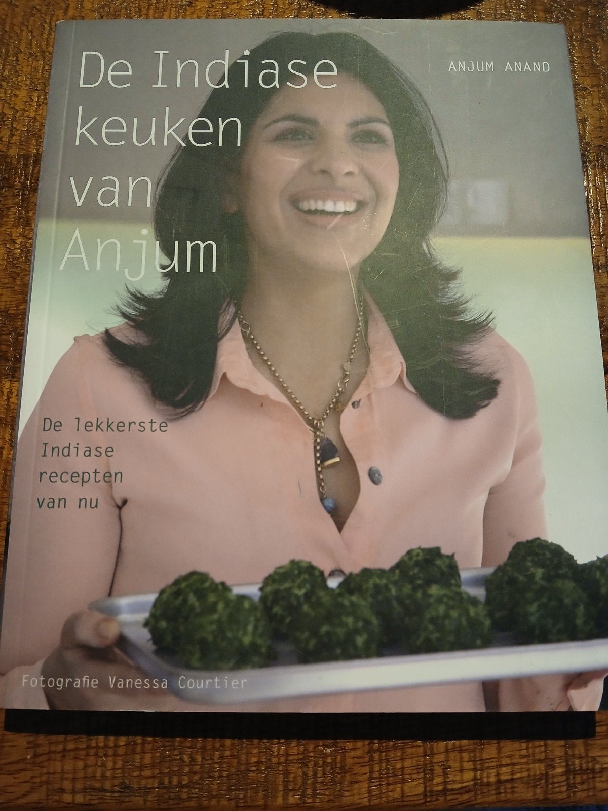 De Indiase keuken van Anjum Anand - Kookboek, Ophalen of Verzenden, Zo goed als nieuw, Anjum Anand, Gezond koken