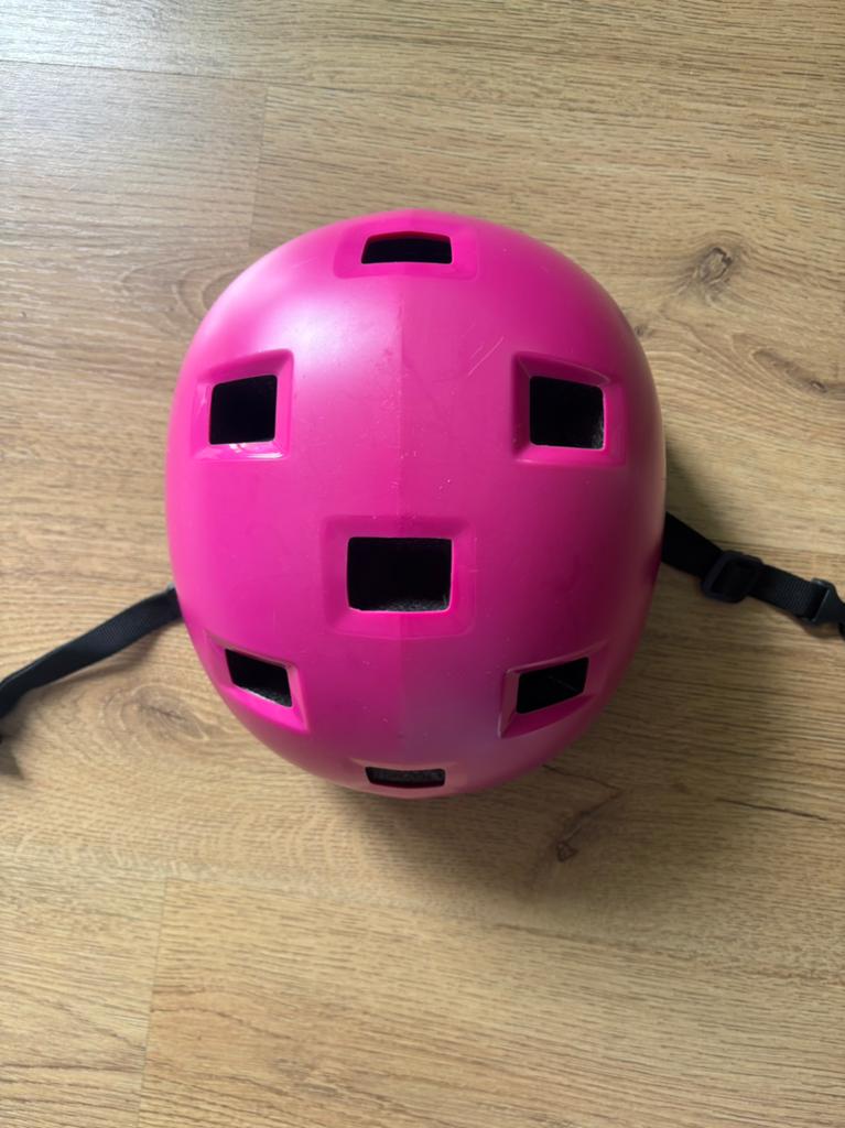 Roze fietshelm voor kinderen - Veilig en comfortabel, Fietsen en Brommers, Fietsaccessoires | Fietshelmen, Ophalen of Verzenden