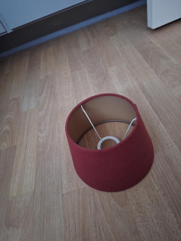 Mooi klein rood lampenkapje z.g.a.n., Ophalen, Zo goed als nieuw, Rood, Rond