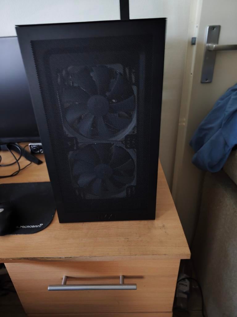 Game desktop, Computers en Software, Ophalen of Verzenden, Zo goed als nieuw, SSD