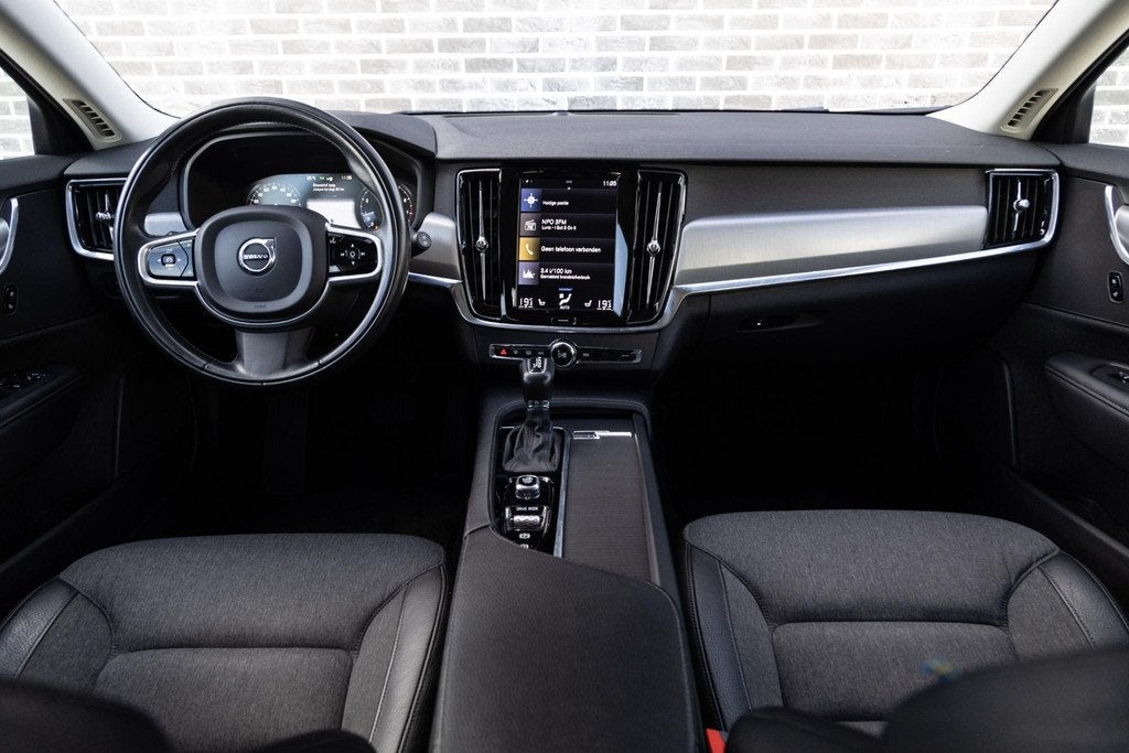 Volvo V90 2.0 T4 Momentum | Trekhaak | Achteruitrijcamera |, Auto's, 12 maanden, Stof, Euro 6, Blauw