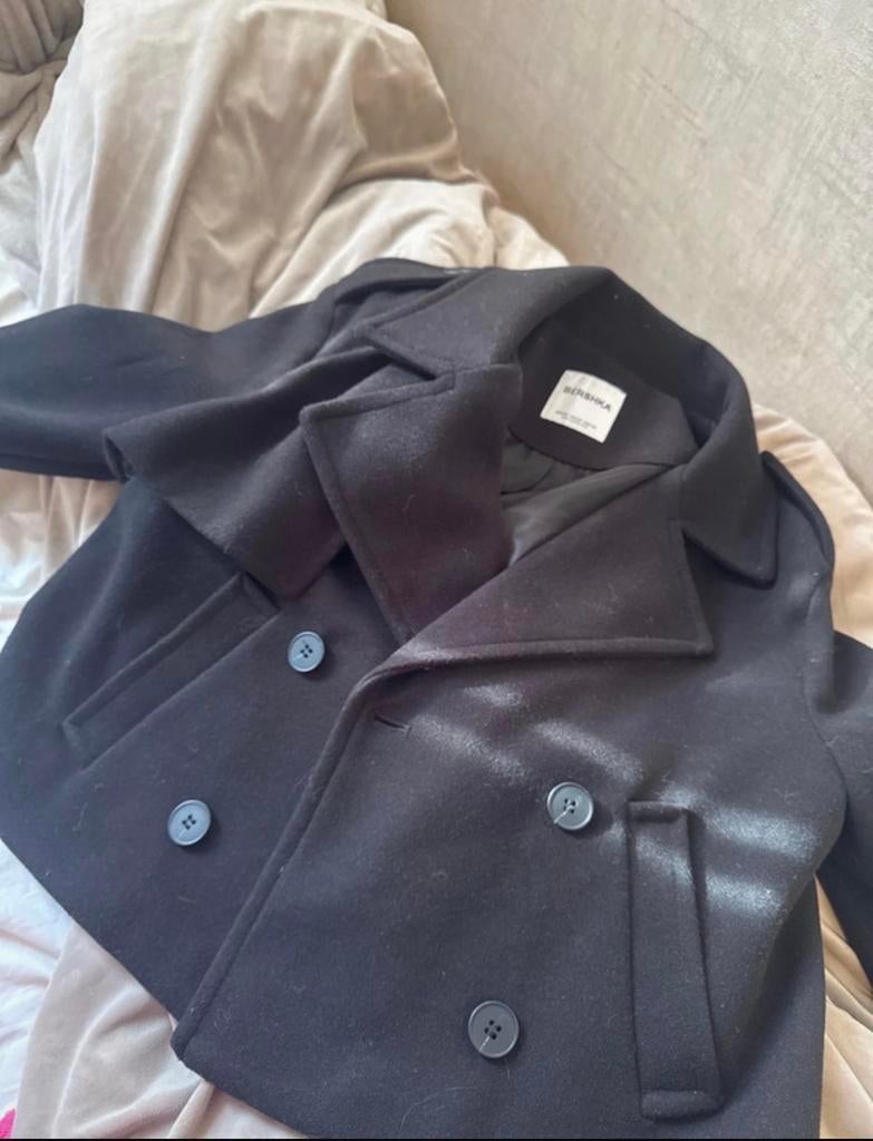 Bershka jasje - zo goed als nieuw, Ophalen of Verzenden, Zo goed als nieuw, Maat 34 (XS) of kleiner, Zwart