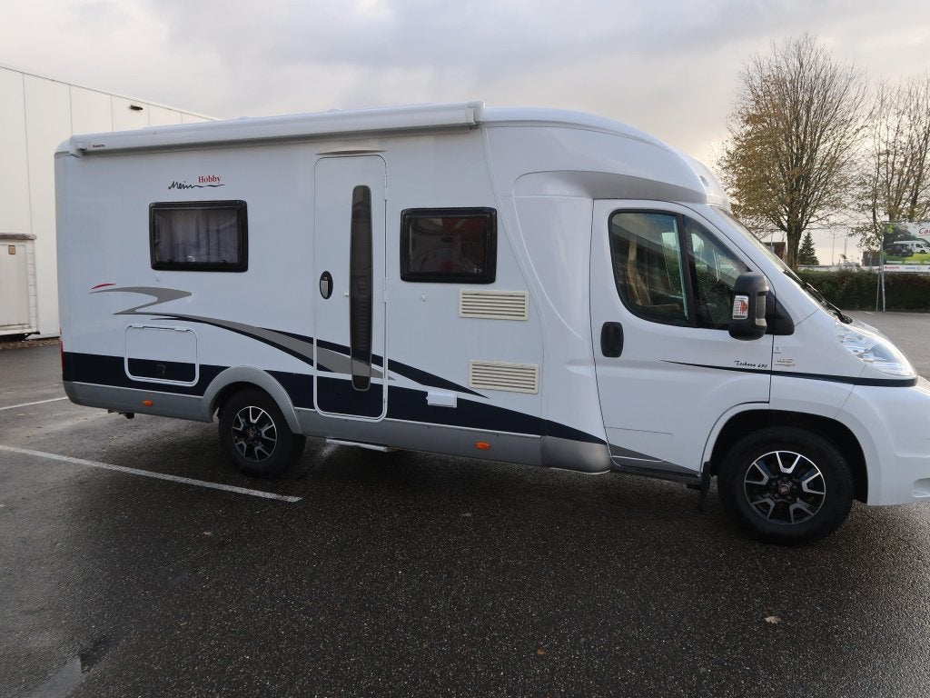 Hobby Toskana 650 ES LAGE ENKELE BEDDEN 160PK, Caravans en Kamperen, Campers, Luifel, Ringverwarming, Fiat, Hobby