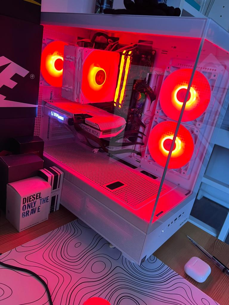 Mooie witte pc 3060 zotac gaming, Computers en Software, Ophalen, Zo goed als nieuw, Gaming, SSD