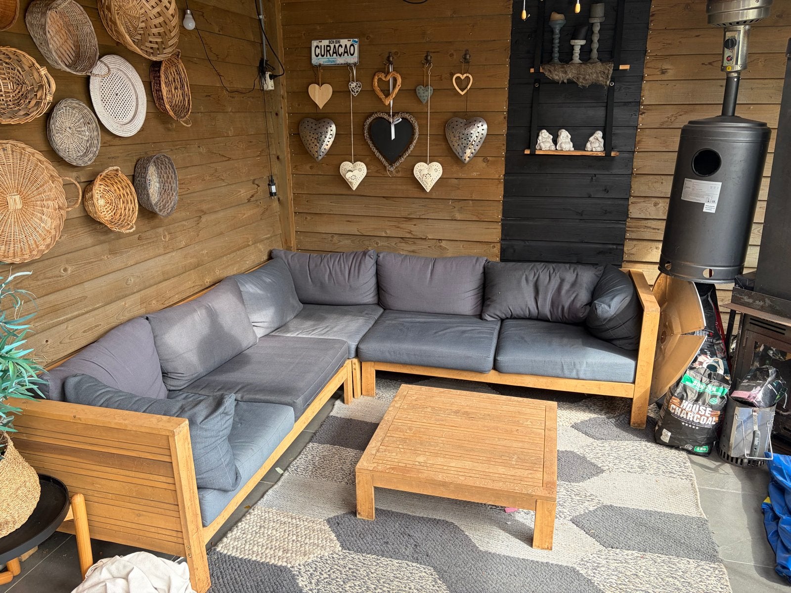 Houten loungeset met grijze kussens, Tuin en Terras, Tuinsets en Loungesets, Ophalen, 5 zitplaatsen, Gebruikt, Loungeset