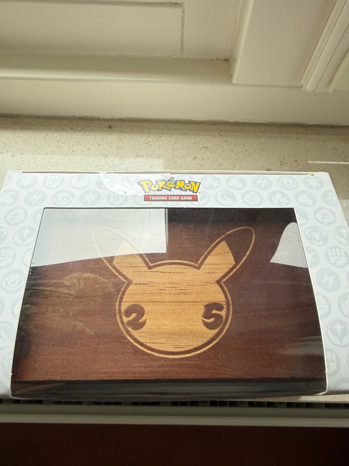 Pokemon 25th celebration deck box, Huis en Inrichting, Ophalen of Verzenden, Nieuw