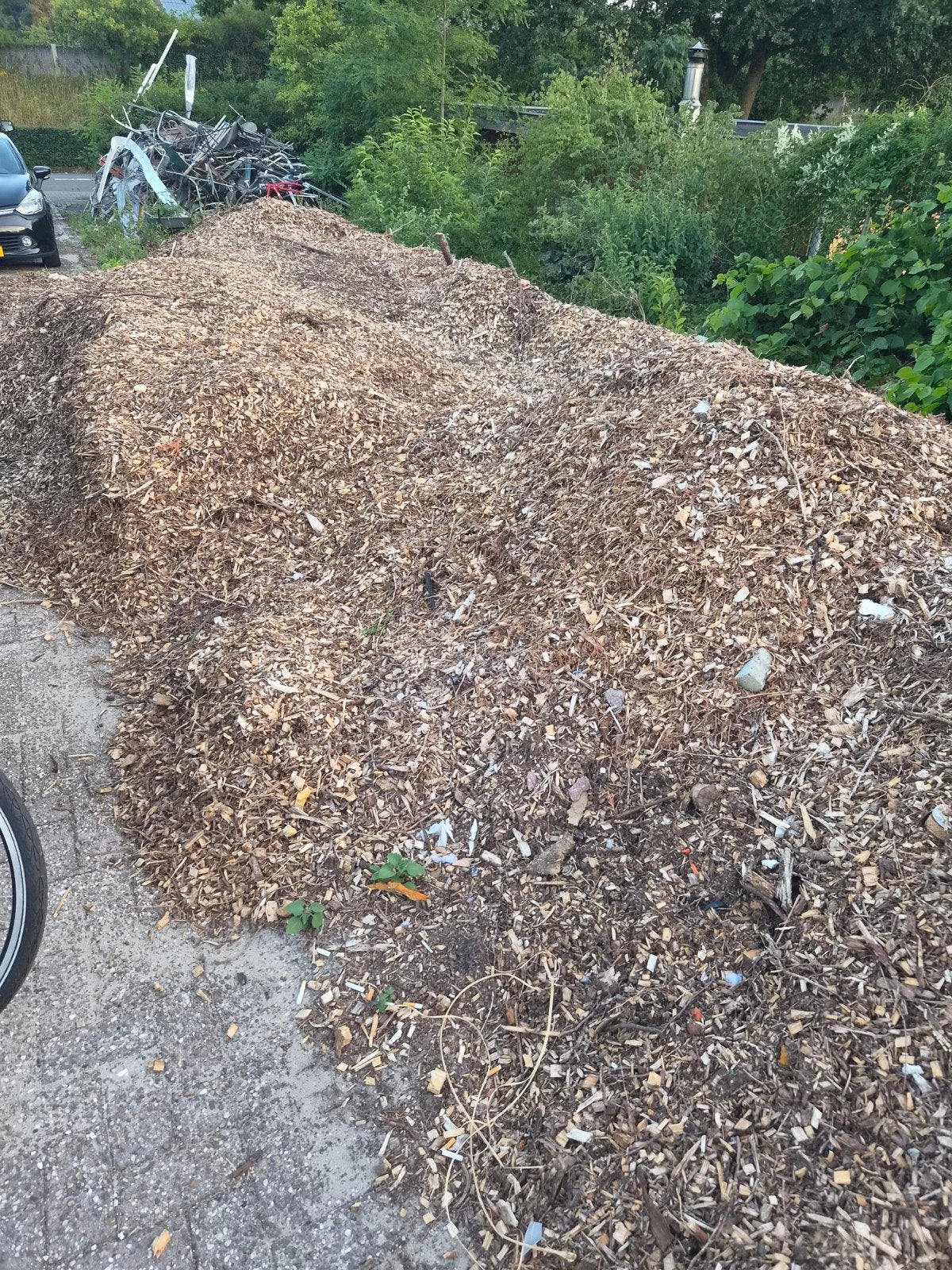 Houtsnippers voor tuin en paden, Ophalen