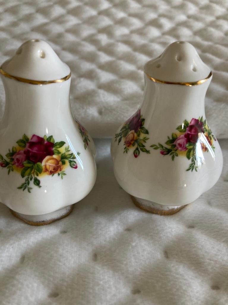 ROYAL ALBERT OLD COUNTRY ROSES, Ophalen of Verzenden