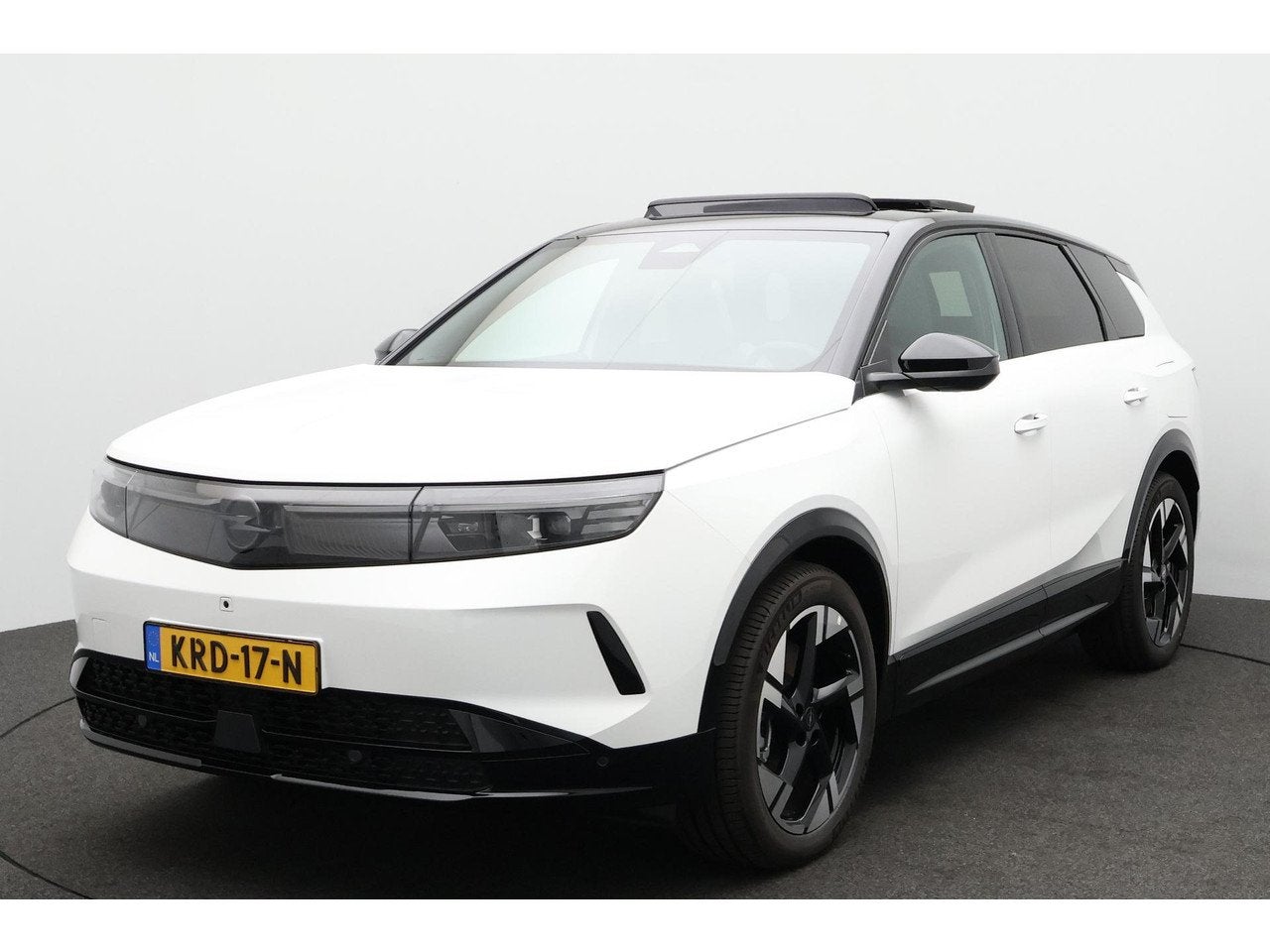 Opel Grandland Electric GS 73 kWh / Panoramadak / warmtepomp, Gebruikt, 213 pk, Automatische klimaatregeling, SUV of Terreinwagen