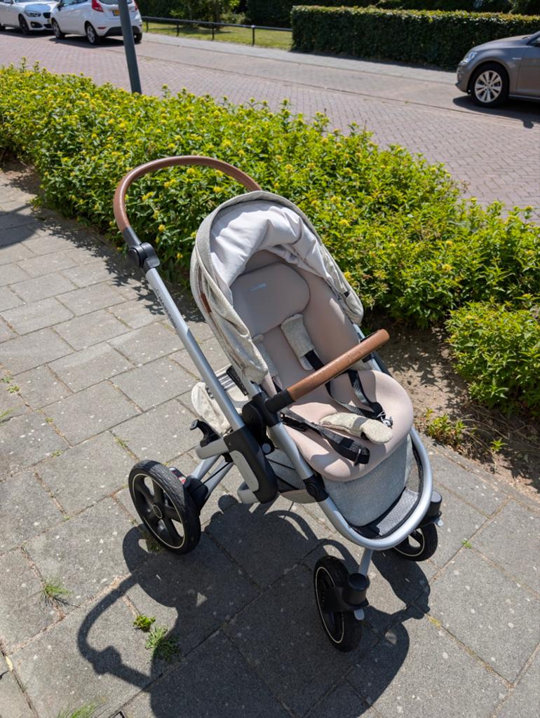 Maxi-Cosi nova 4 wheel, Kinderen en Baby's, Kinderwagens en Combinaties, Ophalen, Zo goed als nieuw, Maxi-Cosi
