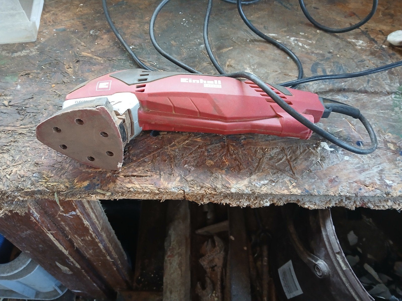 tk goedwerkende schuurmachine 10 euro, Ophalen of Verzenden, Gebruikt, Minder dan 600 watt, Vlakschuurmachine