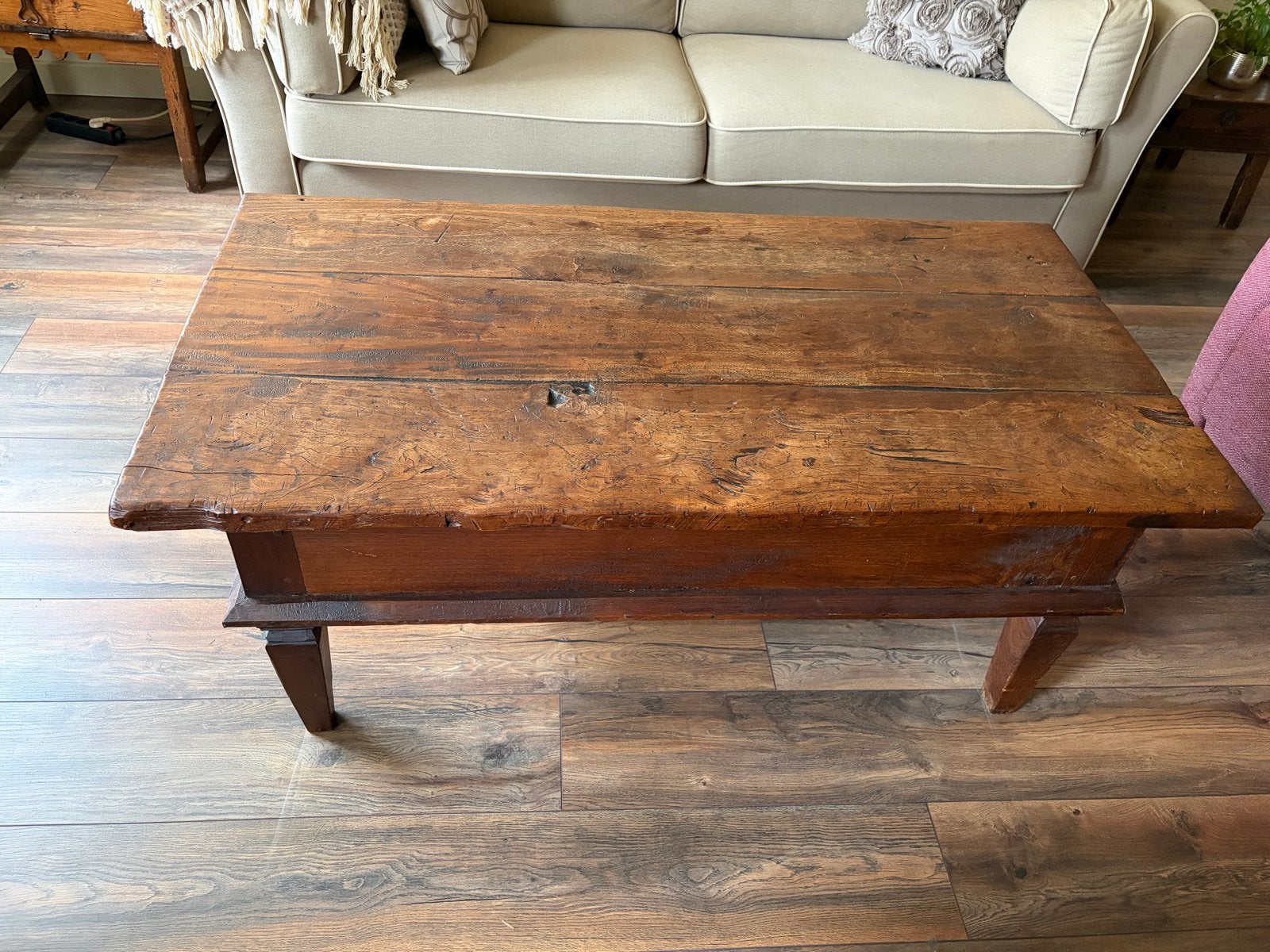 Antieke houten salontafel met lades, Antiek en Kunst, Ophalen