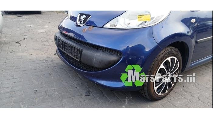 Voorbumper van een Peugeot 107, Gebruikt, -, -, Ophalen of Verzenden