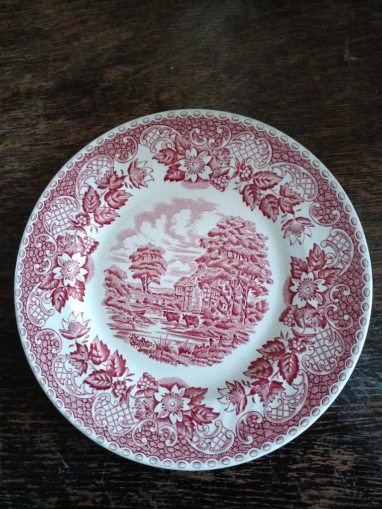 Bord Barratts Staffordshire ware, Huis en Inrichting, Keuken | Servies, Ophalen of Verzenden, Aardewerk, Wedgwood, Bord(en)