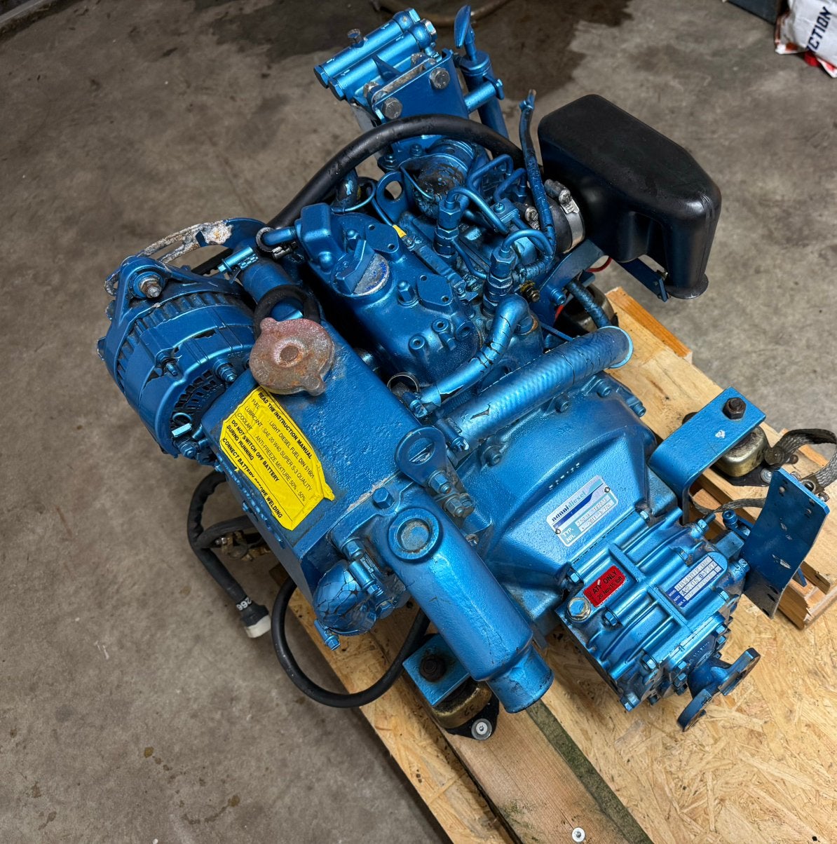 Nanni Diesel 14pk | 2 cilinder | Hurth HBW50 keerkoppeling, Watersport en Boten, Ophalen, Zo goed als nieuw, Motor en Techniek