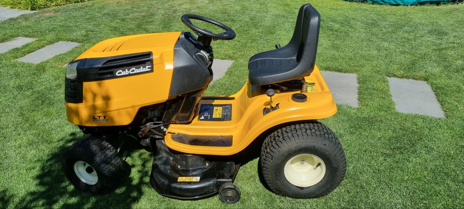 Zitmaaier Cub Cadet LT1, Ophalen, Versnellingen, Zo goed als nieuw, Cub Cadet