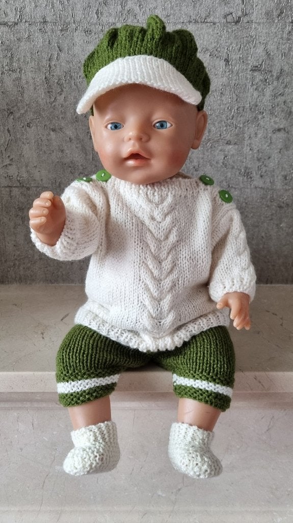 Poppenkleertjes (40-45cm) set: petje, trui, broek & sokjes, Ophalen of Verzenden, Nieuw, Babypop