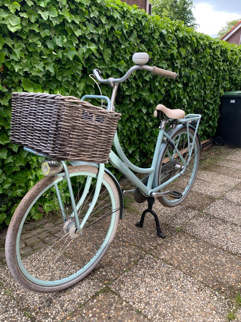 Batavus damesfiets lichtblauw met mand, prima staat, Ophalen, Terugtraprem, Gebruikt, Versnellingen