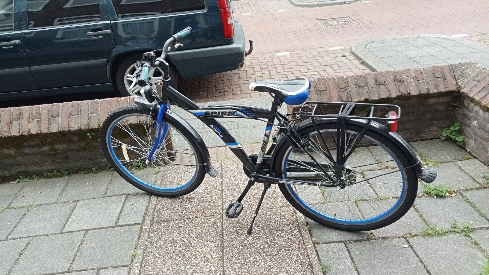 Jongens fiets blauw zwart. Spirit alpha super sport worlds, Fietsen en Brommers, Fietsen | Jongens, Ophalen of Verzenden, Zo goed als nieuw