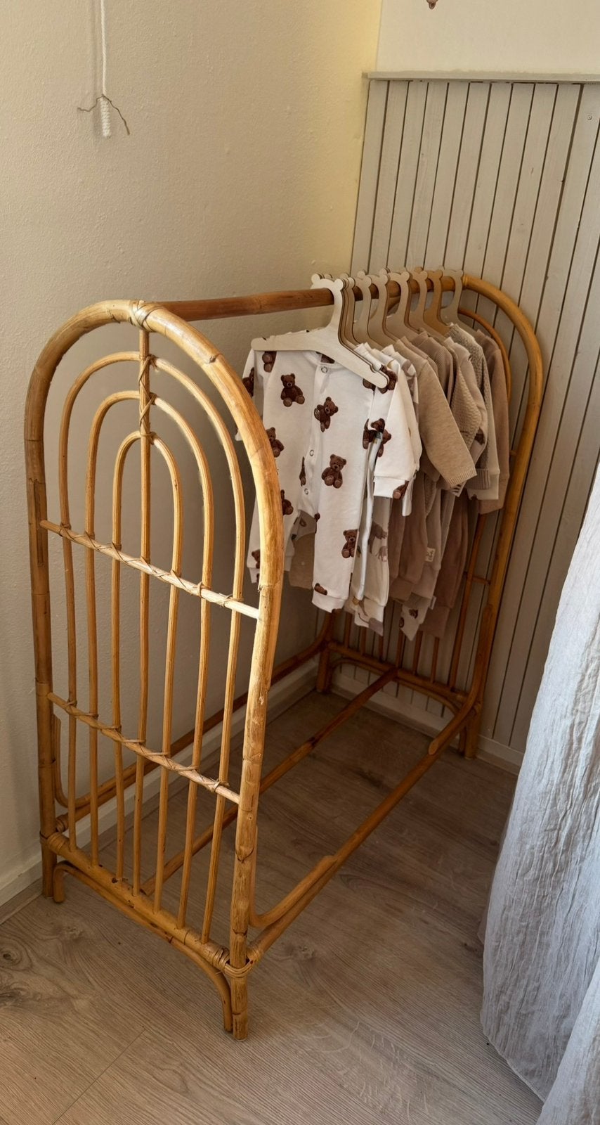 Rotan kledingrek in super staat!, Ophalen, Zo goed als nieuw