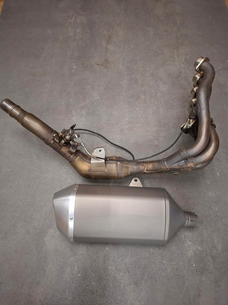 GSXR1000 Uitlaatsysteem '17-'23 Origineel, demper gsxr 1000, Ophalen, Gebruikt