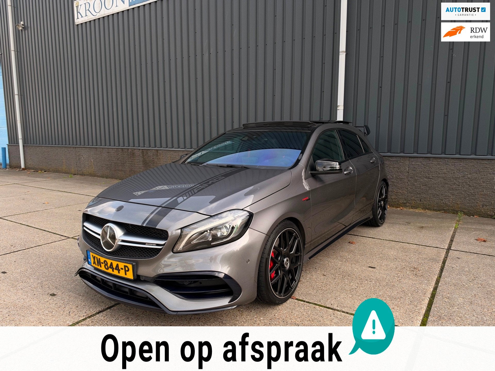 Mercedes-Benz A-klasse AMG 45 4MATIC 381PK/PANO/MEMORY/DEALE, Auto's, Automaat, Dealer onderhouden, Gebruikt, Euro 6