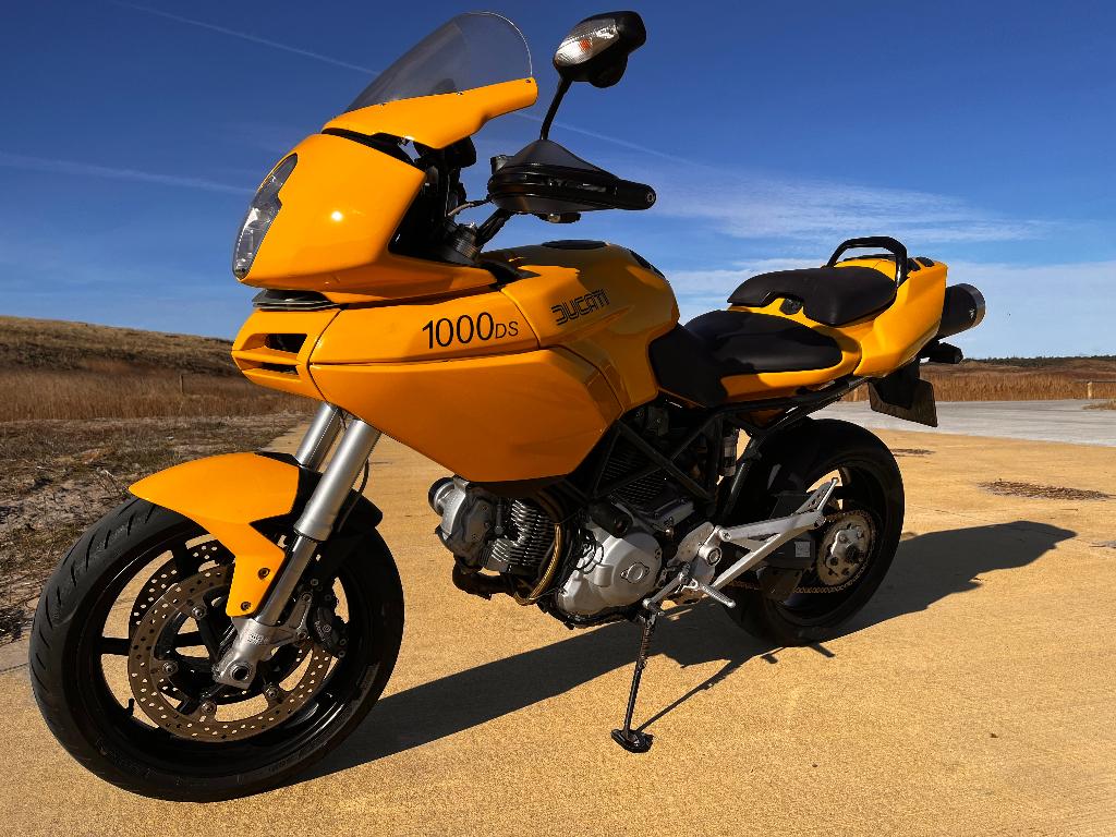 Ducati Multistrada 1000DS met nieuwe ECU en startmotor, Motoren, Motoren | Ducati, 2 cilinders, Sportuitlaat, Motorrijbewijs A