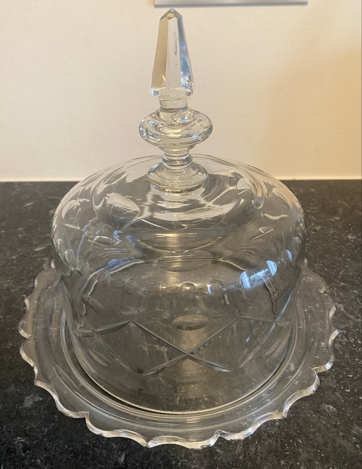 Glazen stolp met plateau, Glas, Ophalen of Verzenden, Gebruikt, Met plateau