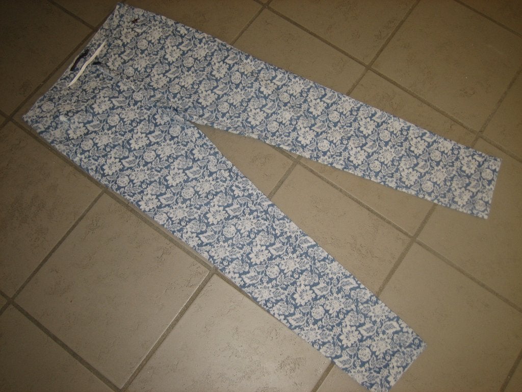 Enige blauw-wit bloemetjes jeans SISSY BOY 36-38 snazzeys, Kleding | Dames, Blauw, Nieuw, Sissy-Boy, Ophalen of Verzenden