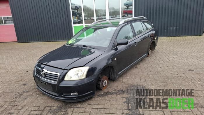 Voorbumper van een Toyota Avensis, Auto-onderdelen, Carrosserie en Plaatwerk, Bumper, Toyota, Gebruikt, 6 maanden garantie, 12 maanden garantie