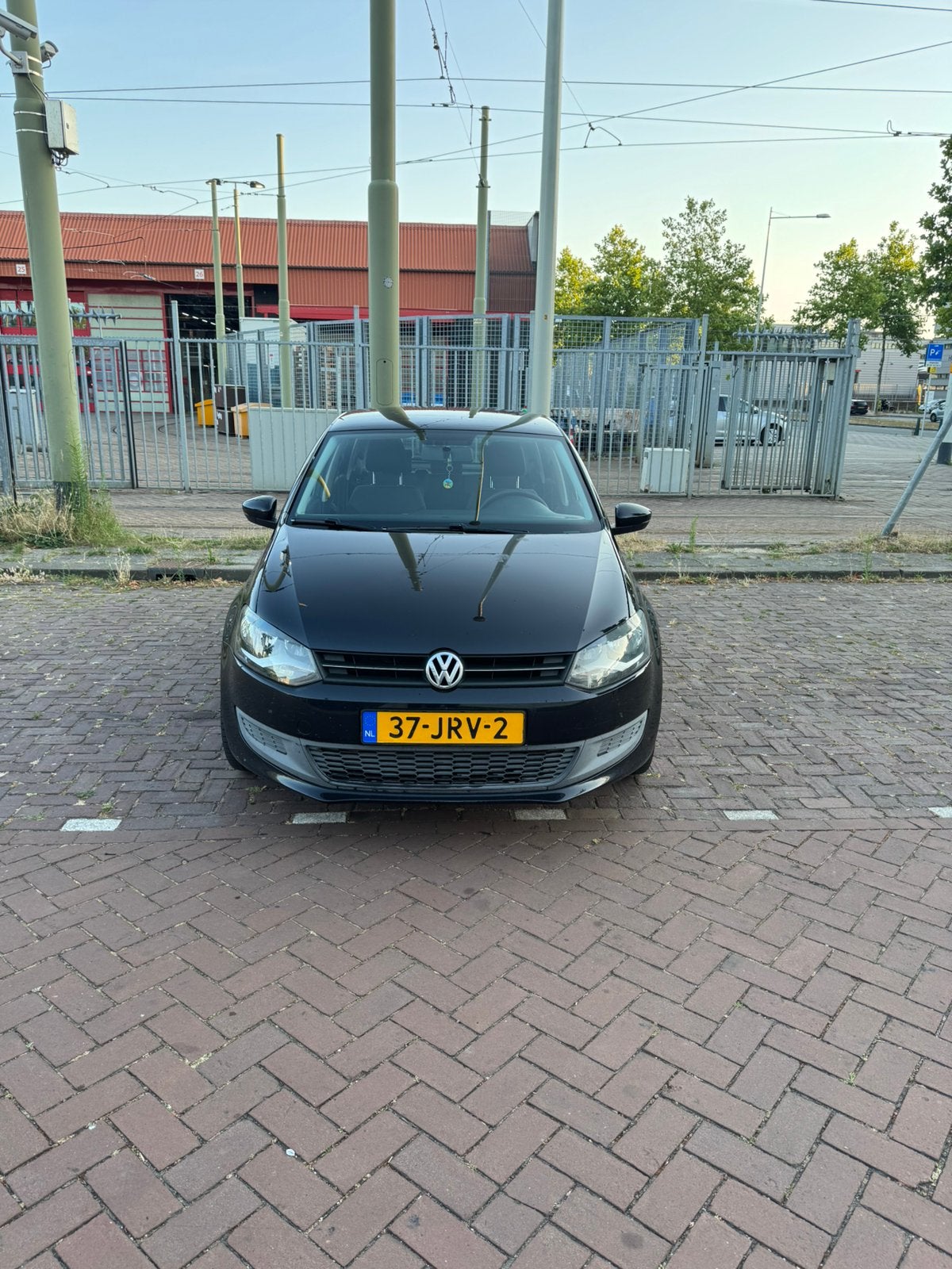 Volkswagen Polo 1.4 16V FSI 63KW 2009 Zwart Carplay, Auto's, Volkswagen, Voorwielaandrijving, 970 kg, 40 €/maand, 4 cilinders