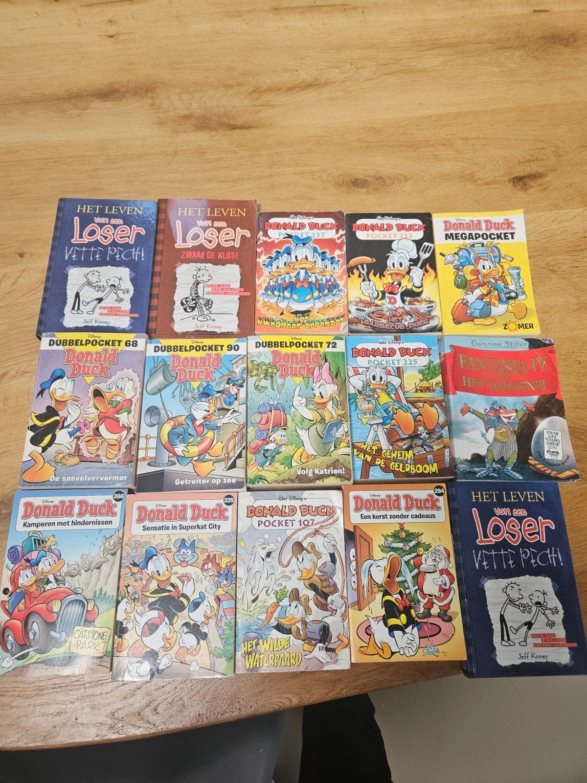 Grote collectie Donald Duck en Het Leven van een Loser, Meerdere stripboeken, Ophalen of Verzenden, Gelezen, Diverse auteurs, waaronder Jeff Kinney