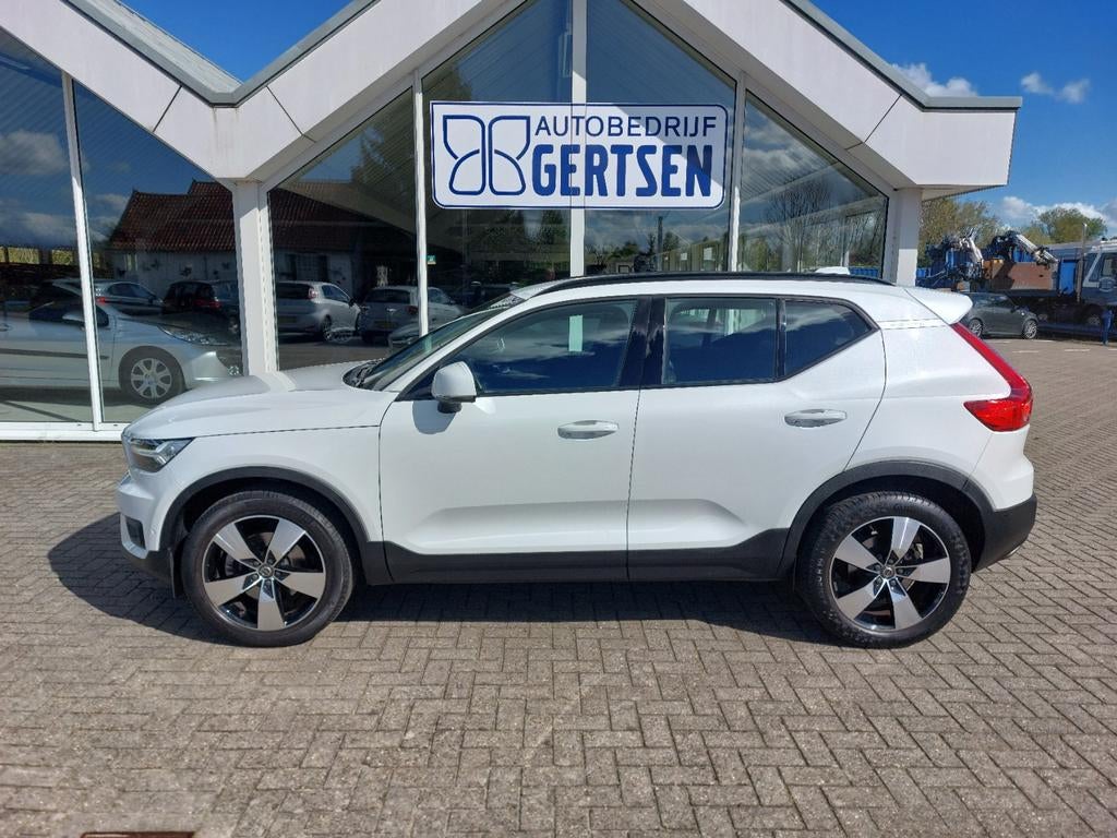 Volvo XC40 T4 190pk 2018 Wit parelmoer mag 1800 kg trekken, Auto's, Volvo, 1800 kg, 1969 cc, Wit, Bedrijf