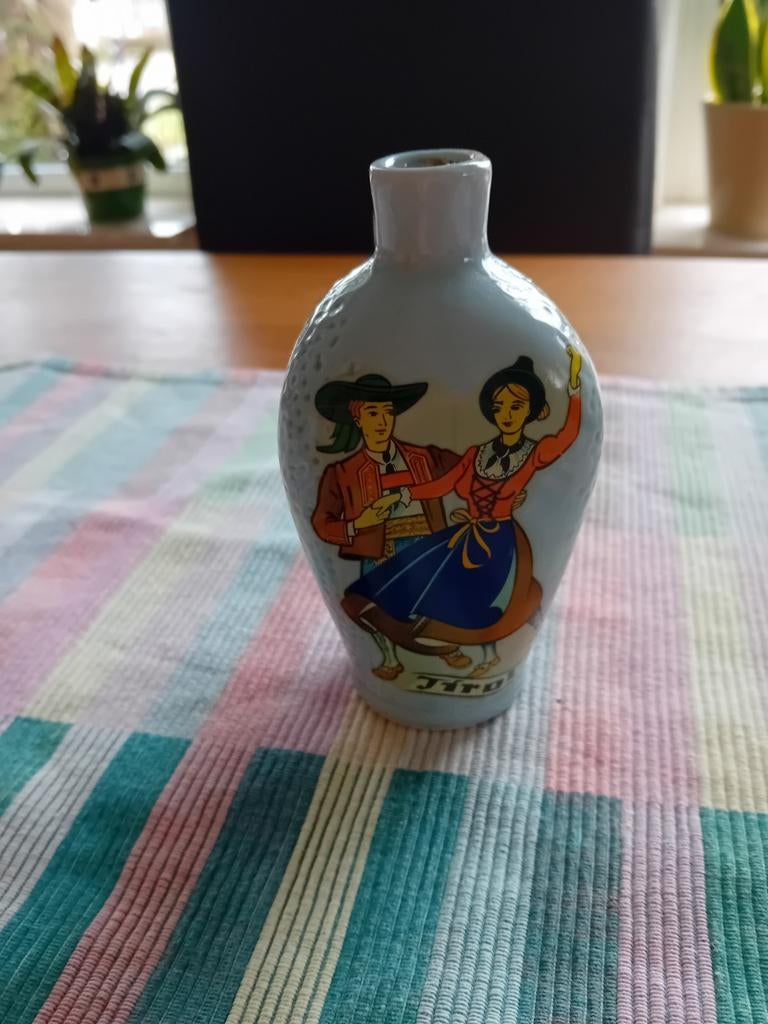 Tiroler kruikje van 12.5cm., Verzamelen, Beelden en Beeldjes, Ophalen of Verzenden