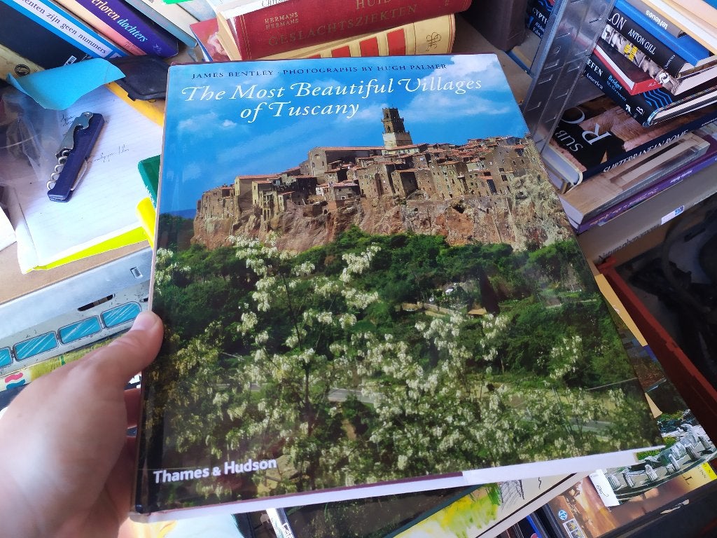 The most beautiful villages of Tuscany, Boeken, Ophalen of Verzenden, Gelezen, Europa