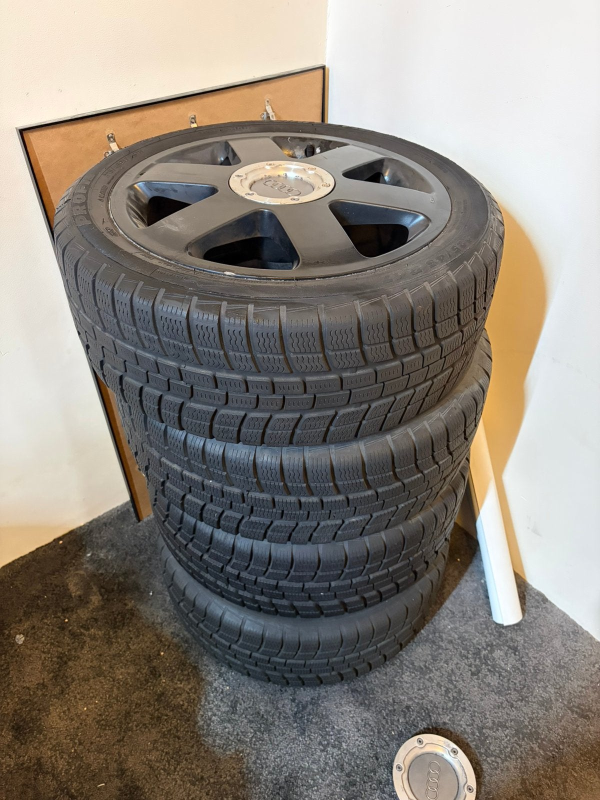 Audi winterset – 225/45 R17 – incl. Velgen, Ophalen, Zo goed als nieuw