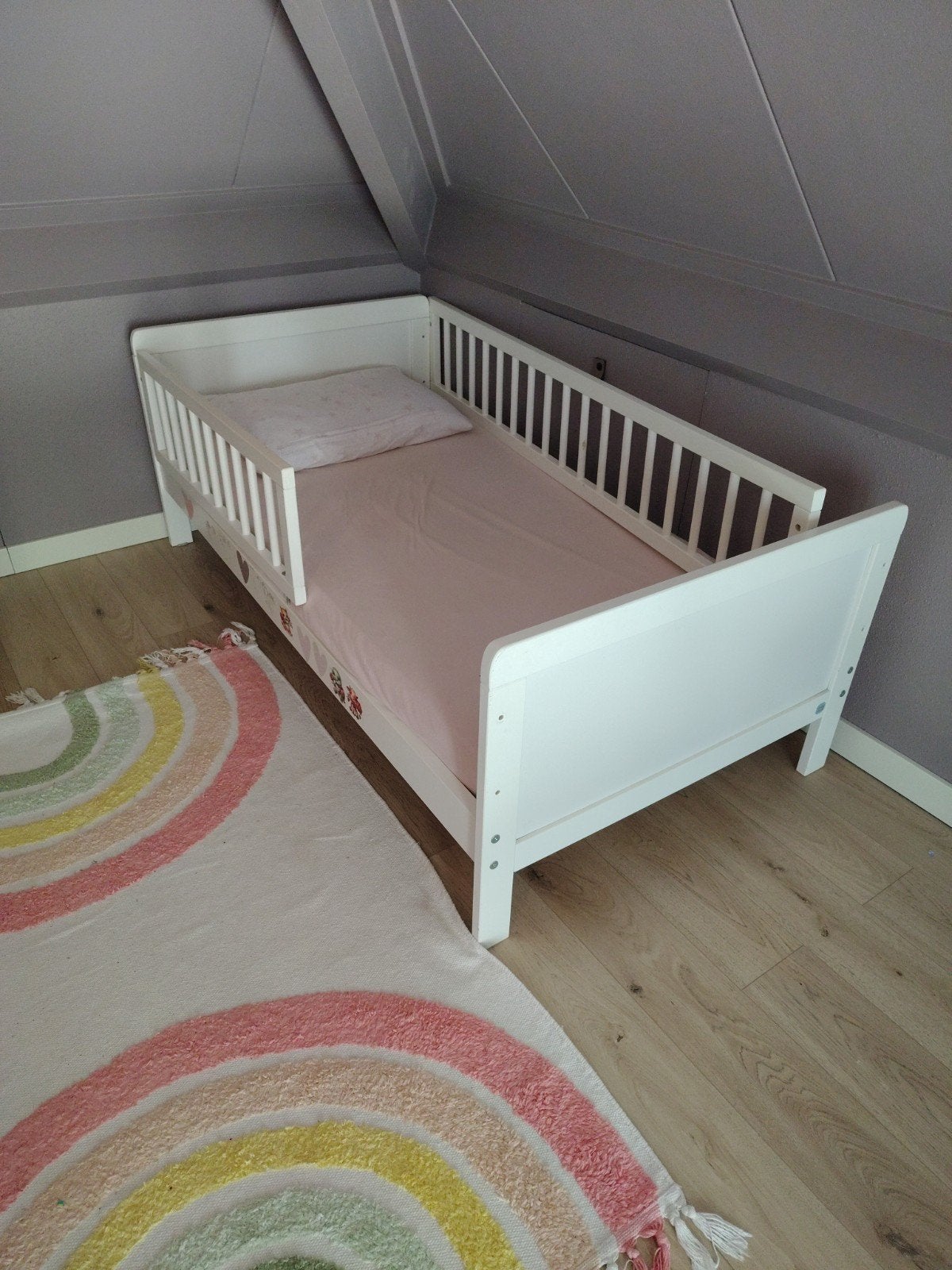 Peuterbed Petite Amélie met matras en beddengoed, Ophalen, Wit, 190 cm of minder, Zo goed als nieuw