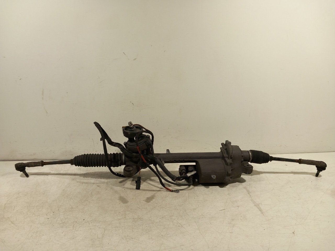 Stuurhuis Volkswagen Tiguan, Onderdelen@venauto.nl, Van der Ven Autorecycling B.V., Gebruikt, Ettenseweg 76, 4706 PB Roosendaal, The Netherlands