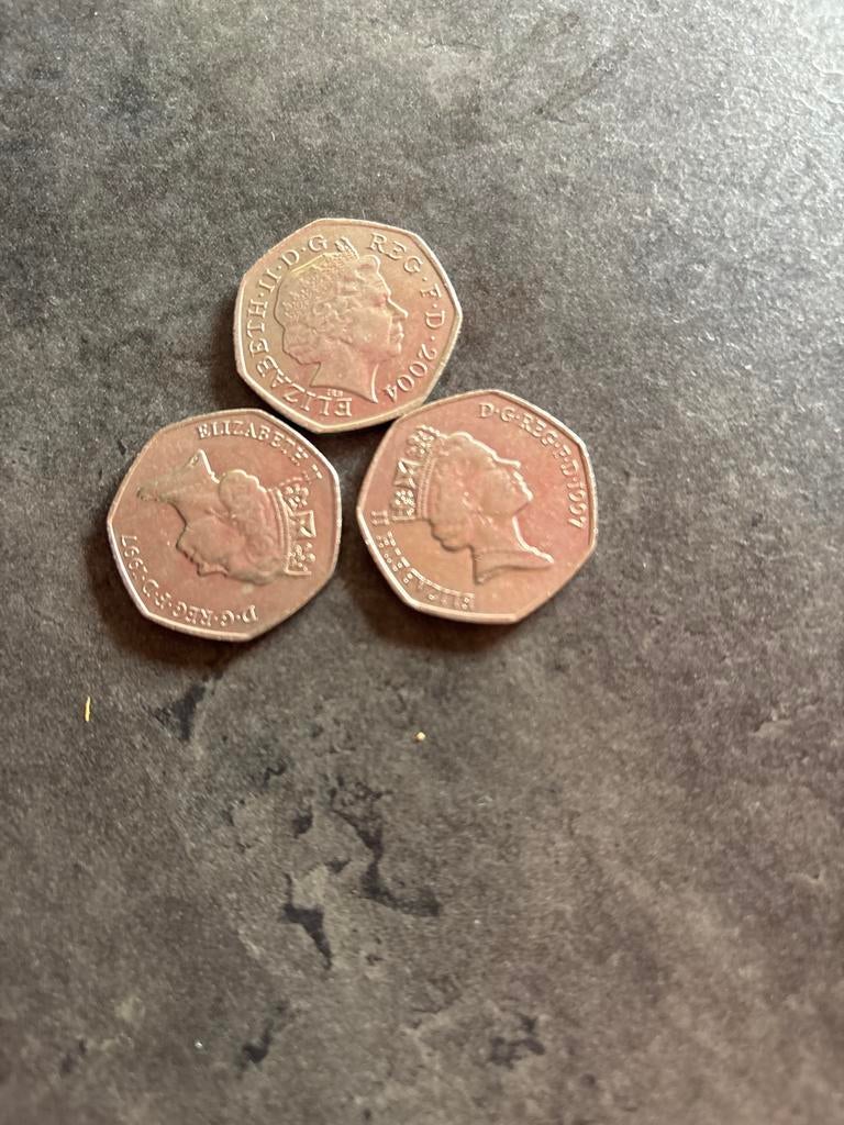 3 stuks 50 pence munten, Postzegels en Munten, Munten | Europa | Niet-Euromunten