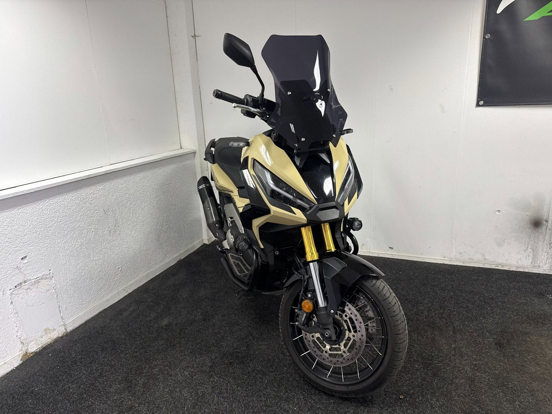 Honda Scooter NC 750 X-ADV - Akrapovic - Mistlampen - Smoked, Scooter, 745 cc, Bedrijf, 12 t/m 35 kW