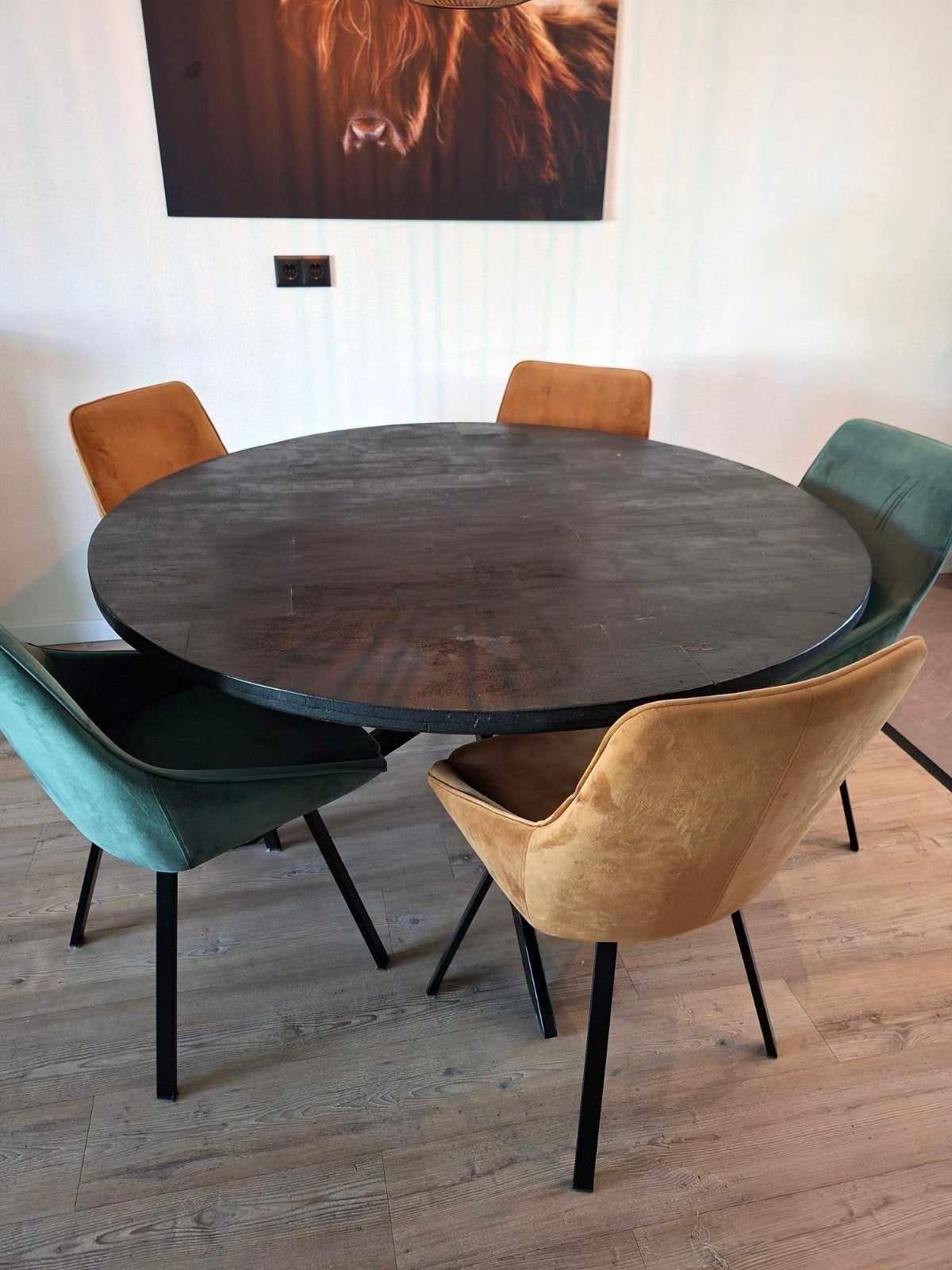 eethoek! Mangohouten tafel met 5 velvet draaistoelen, Huis en Inrichting, Ophalen, Rond, Zo goed als nieuw, 100 tot 150 cm