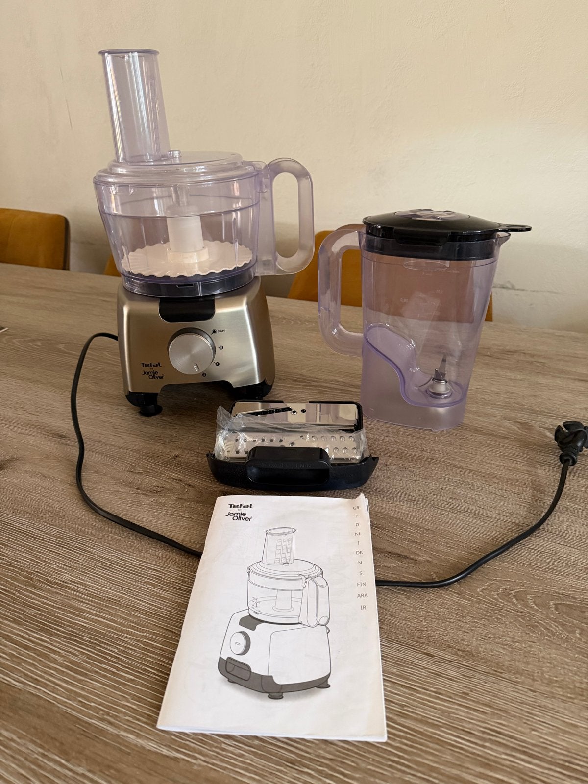 Tefal foodprocessor en blender - Zo goed als nieuw, 1 tot 2 liter, Ophalen, Zo goed als nieuw, 2 snelheden